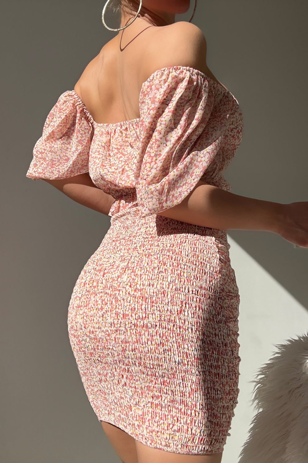 Pink Floral Print Short Sleeve O Ring Cut Out Ruffle Ruched Dress Large Pink Floral Print Short Sleeve O Ring Cut Out Ruffle Ruched Dress Large