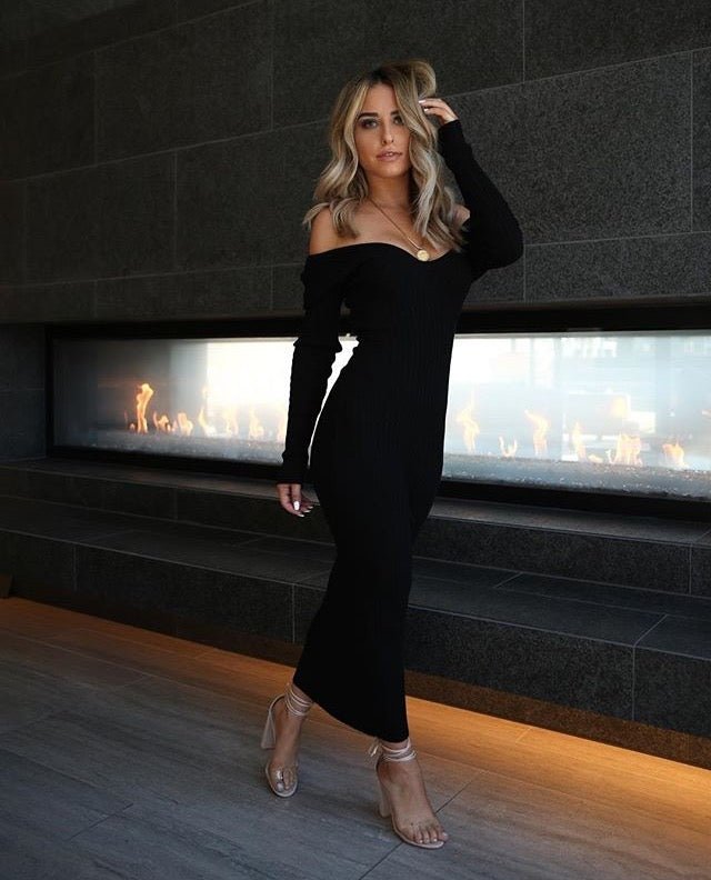 Black Ribbed Knit Long Sleeves Dress Large Black Ribbed Knit Long Sleeves Dress Large