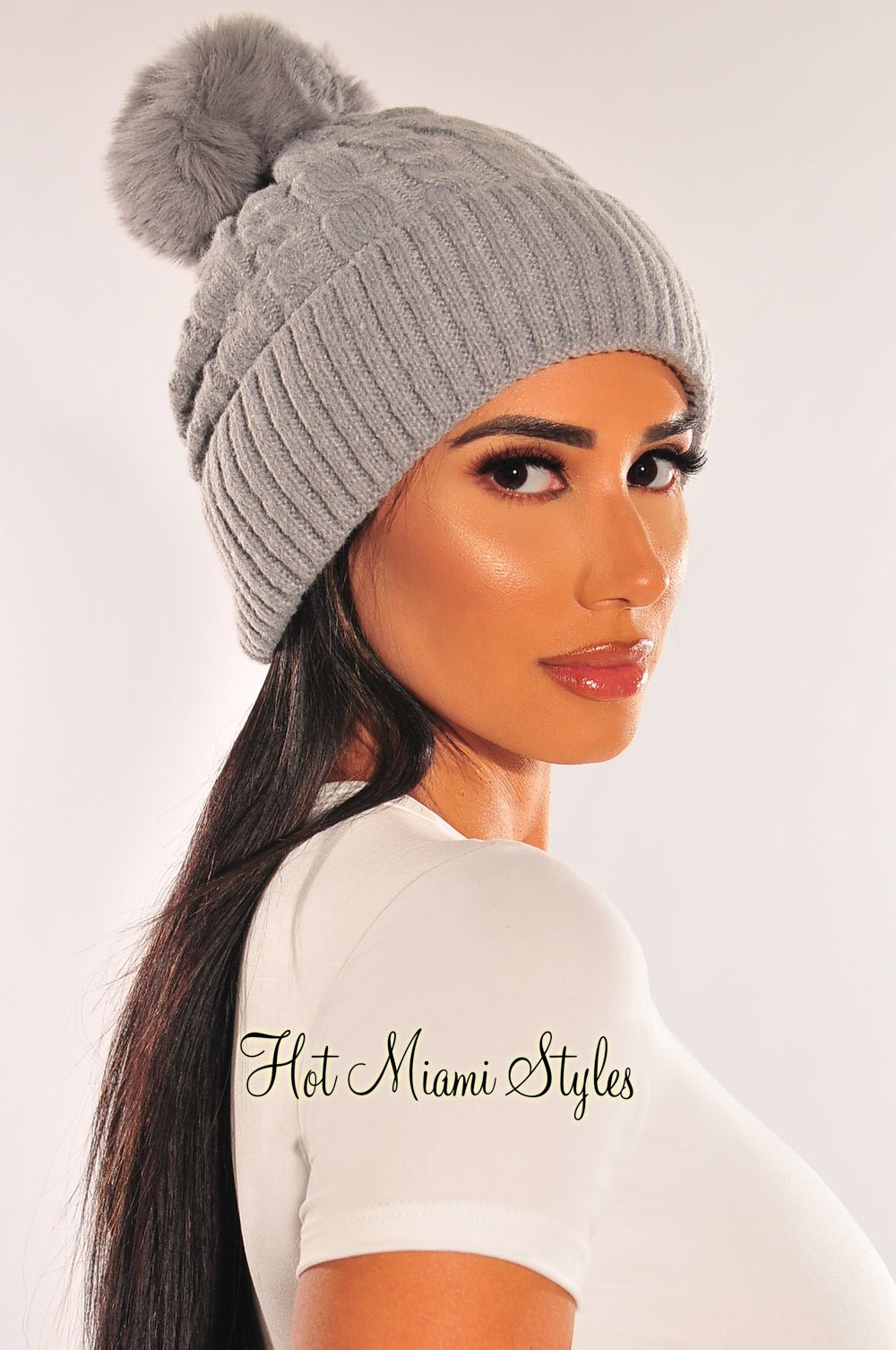 Gray Cable Knit Pom Beanie – Hot Miami Styles