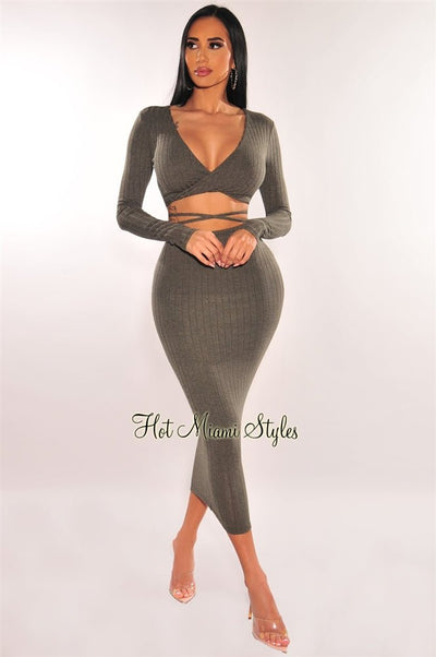 Taupe Metallic Ribbed Knit Halter Skirt Two Piece Set – Hot Miami Styles