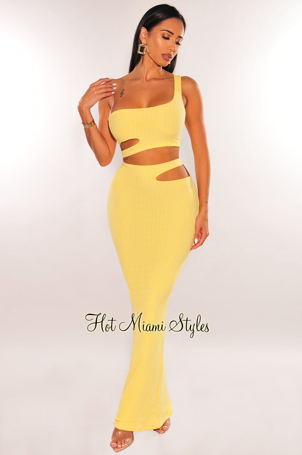 Yellow Ribbed One Shoulder Cut Out Maxi Skirt Two Piece Set Medium Yellow Ribbed One Shoulder Cut Out Maxi Skirt Two Piece Set Medium